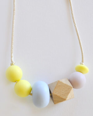 collar-lactancia-silicona-madera-aina
